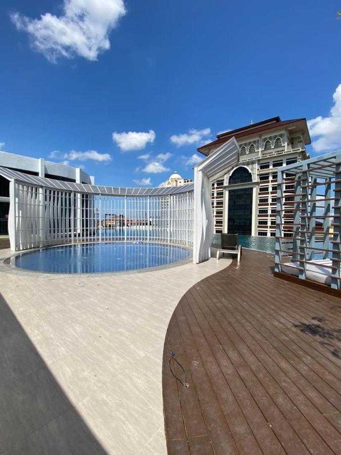 Апартаменти Panglima Troika Residensi Кота-Бару Екстер'єр фото